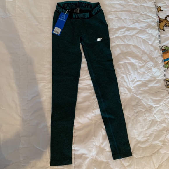 NWT My Protein Green Seamless Leggings size xs - Picture 3 of 3
